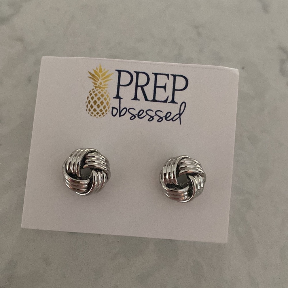 Prep Obsessed Nautical Knot Earrings New!